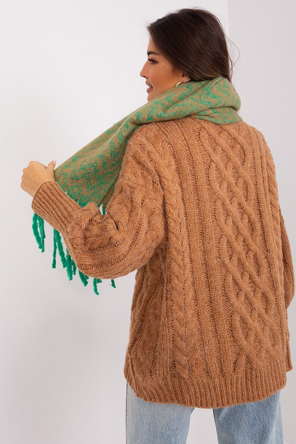 sjaal AT
