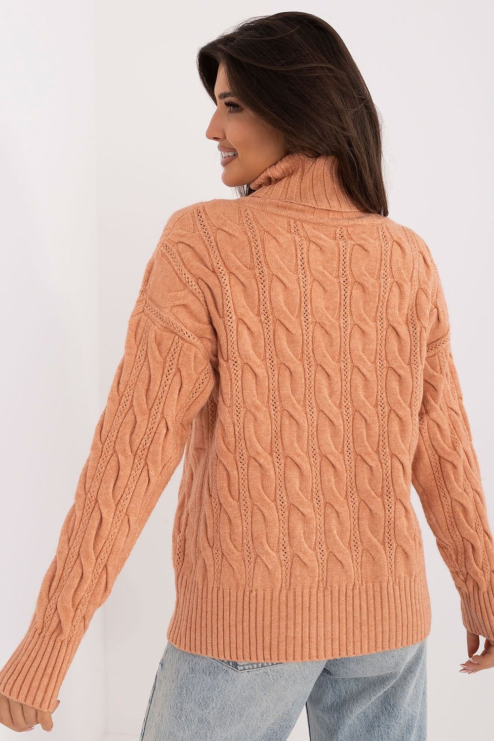 Knitted Coltrui