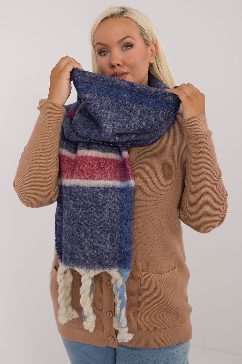 sjaal AT