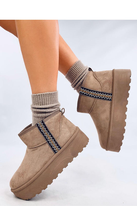 gevoerde boots Inello
