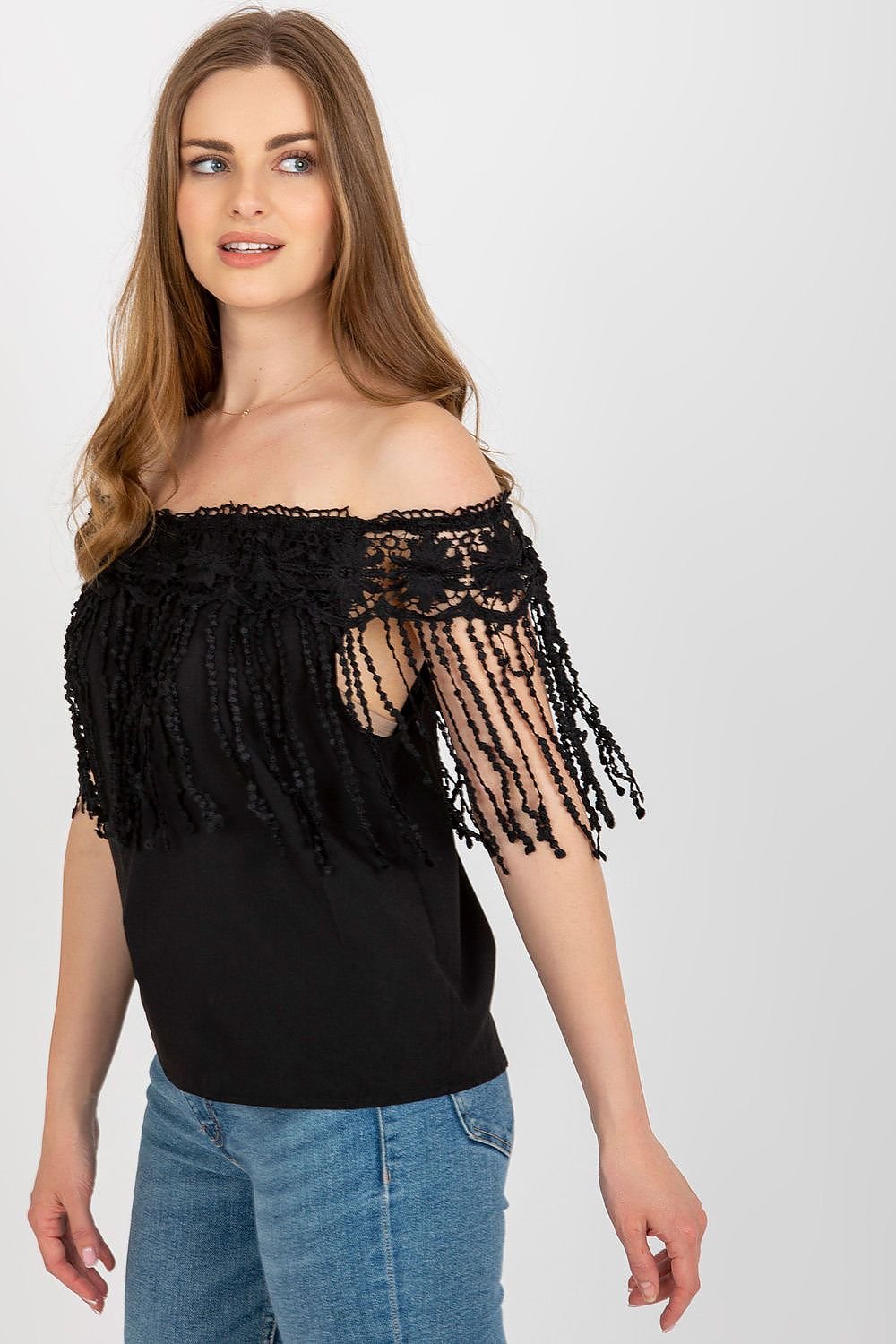 blouse AT