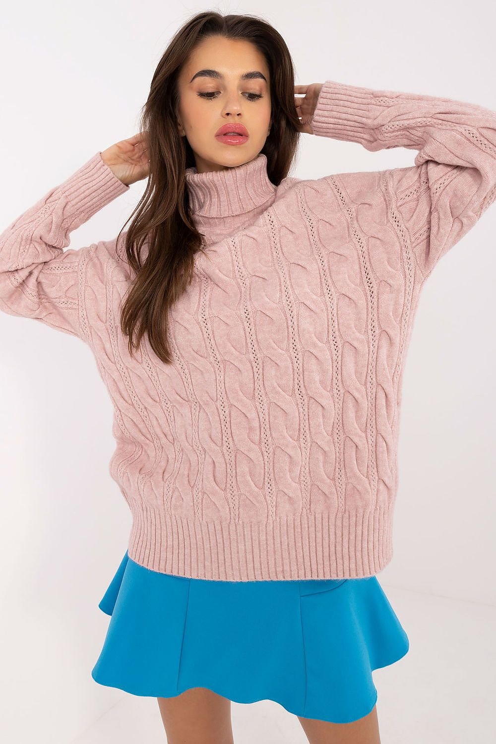 Knitted Coltrui