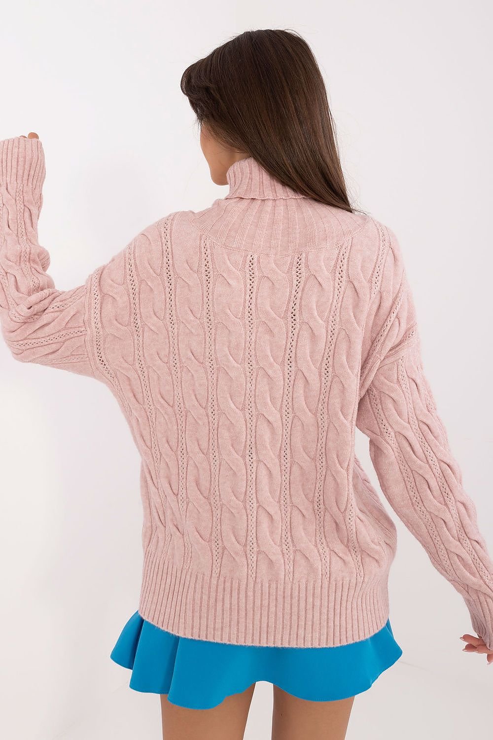 Knitted Coltrui
