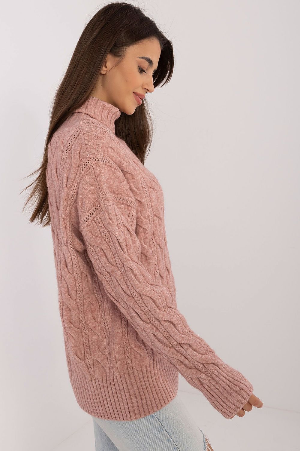Knitted Coltrui